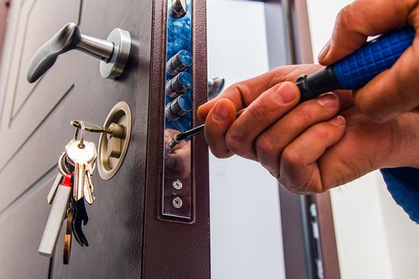 Residential locksmith